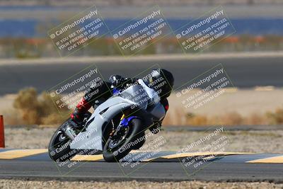 media/Apr-10-2022-SoCal Trackdays (Sun) [[f104b12566]]/Turn 14 (10am)/